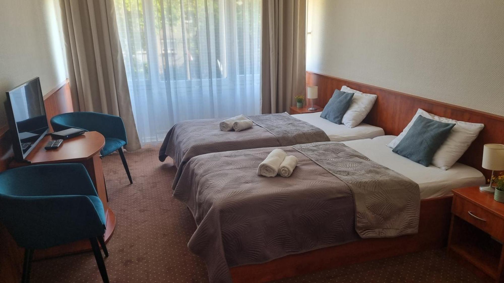 Sport Hotel Tatabánya المظهر الخارجي الصورة