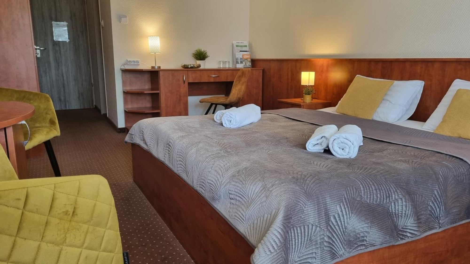 Sport Hotel Tatabánya المظهر الخارجي الصورة