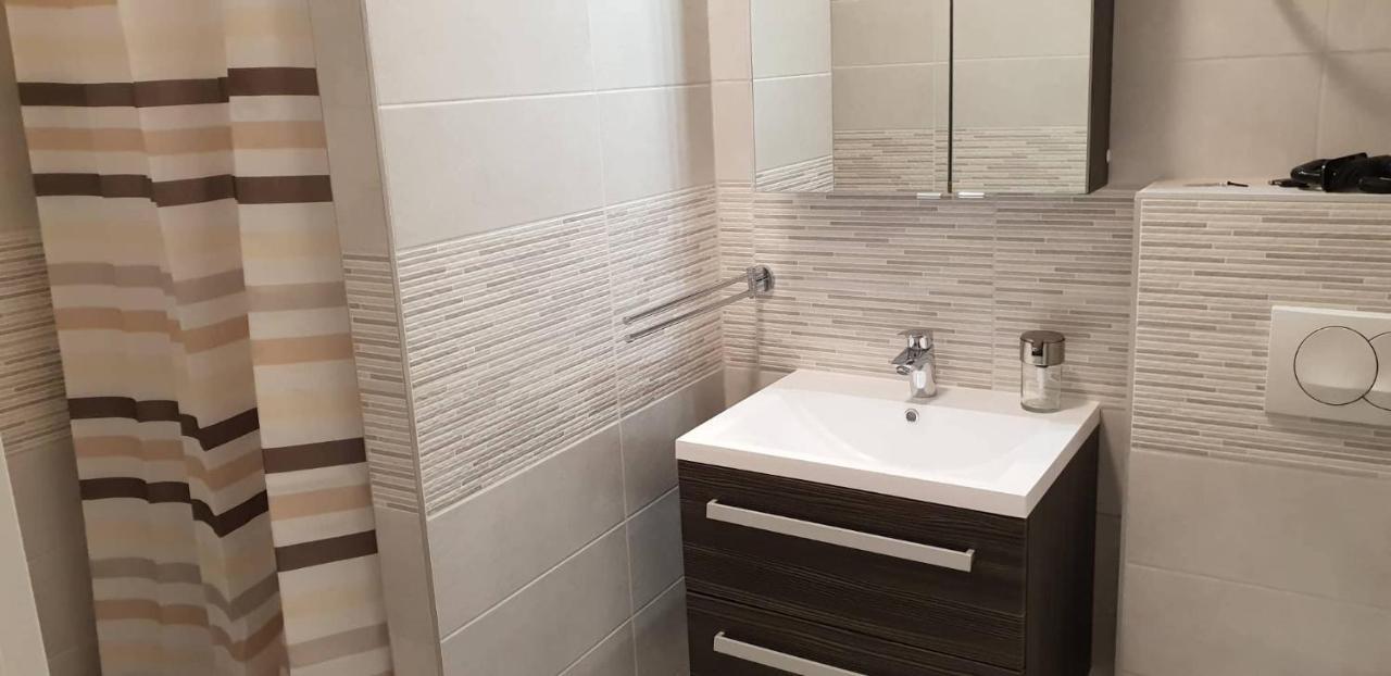 Sport Hotel Tatabánya المظهر الخارجي الصورة